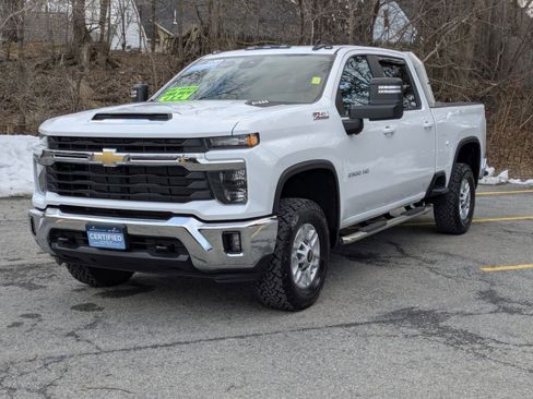 Used 2024 Chevrolet Silverado 2500 LT w/ All Star Edition image 3