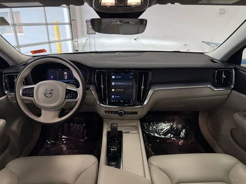 Certified 2024 Volvo S60 B5 Core image 20