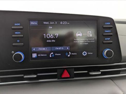 Used 2024 Hyundai Elantra SE FWD image 24