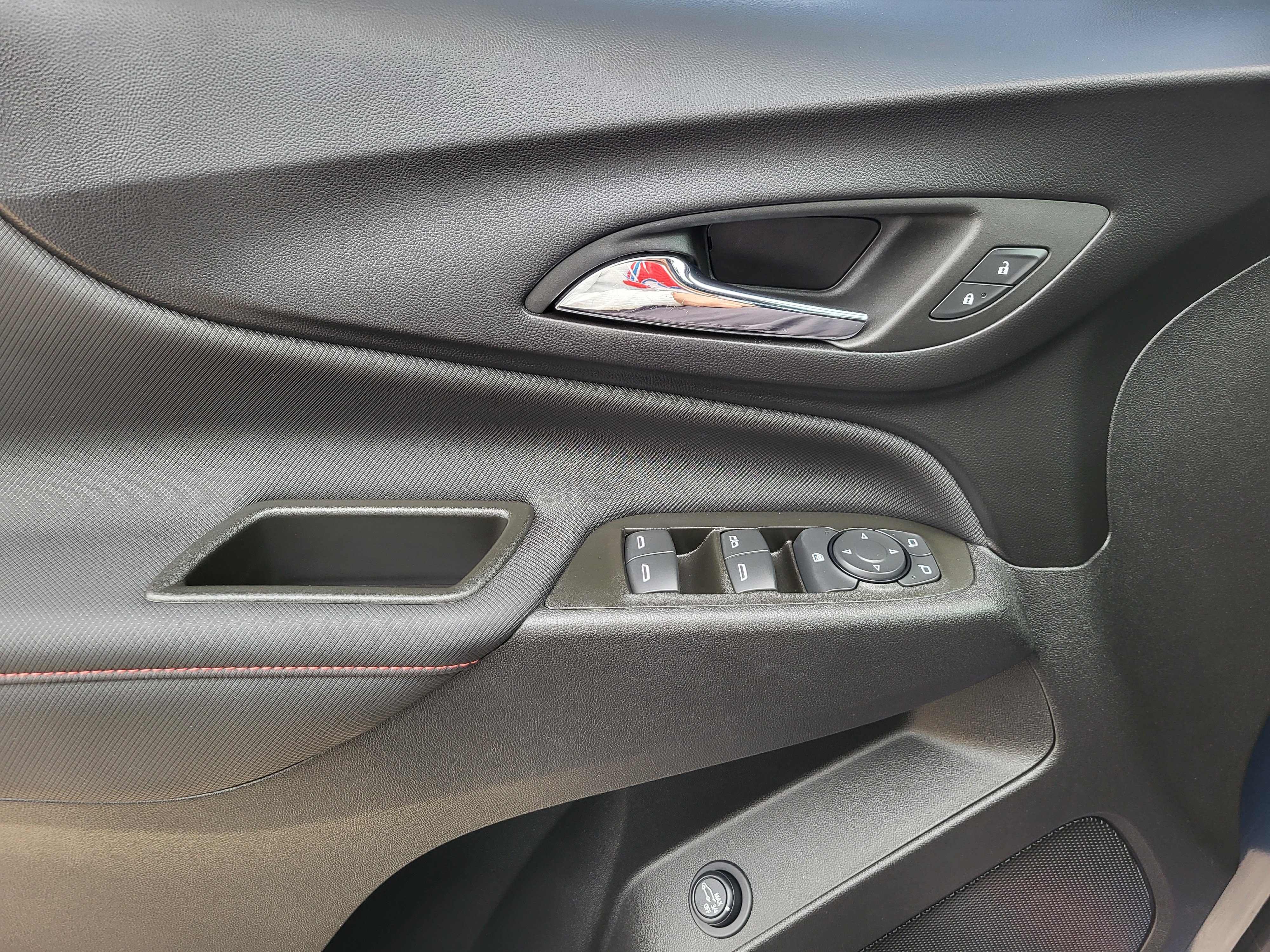 Used 2024 Chevrolet Equinox RS AWD/4WD image 23