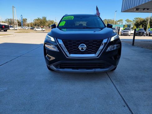 Used 2021 Nissan Rogue SV w/ Premium Package image 8