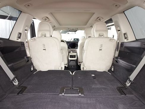 Used 2024 Volvo XC90 T8 Ultimate w/ Protection Package Premier AWD/4WD image 23