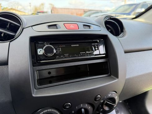 Used 2012 MAZDA MAZDA2 Sport image 17