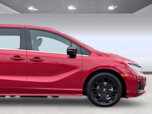 Used 2025 Honda Odyssey Sport-L image 35