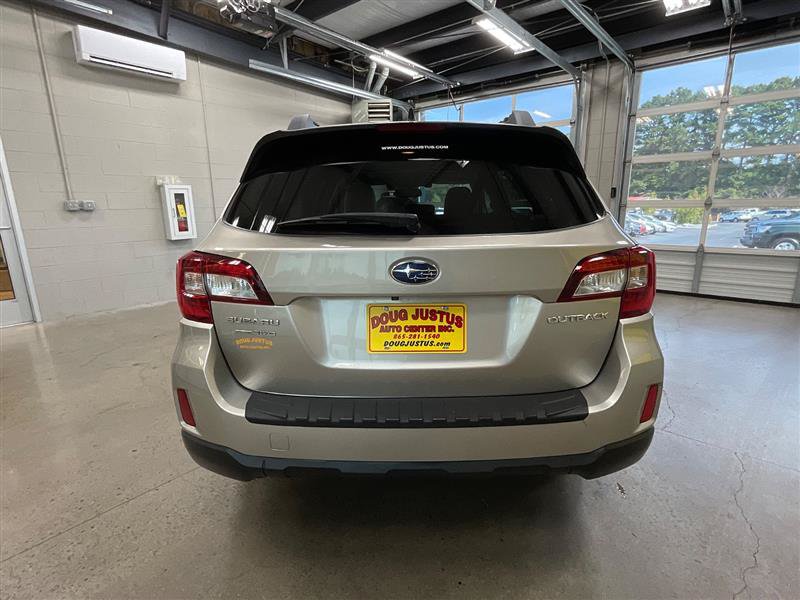 Used 2016 Subaru Outback 2.5i Limited AWD/4WD image 4