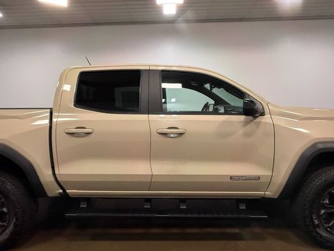 Used 2023 GMC Canyon Elevation w/ Elevation Premium Package AWD/4WD image 33