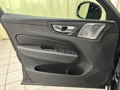 Used 2024 Volvo XC60 T8 Ultimate w/ Protection Package Premier image 33