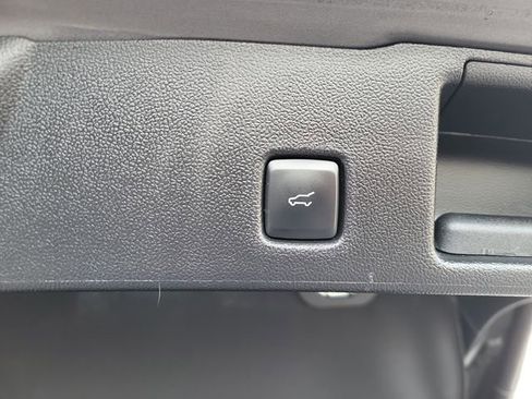 Used 2022 Ford Escape SEL image 23