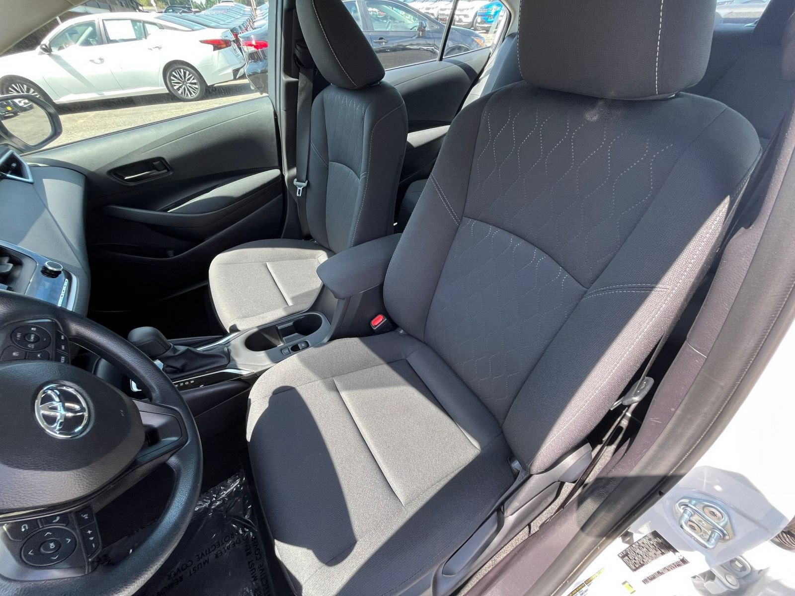 Used 2025 Toyota Corolla LE FWD image 35