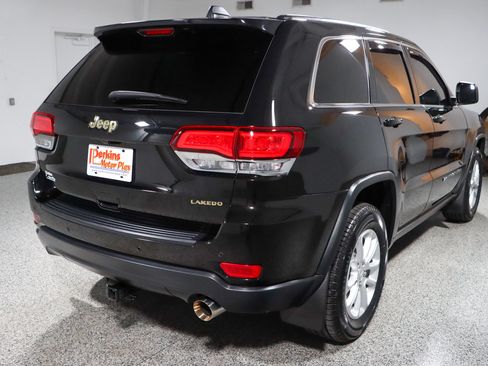 Used 2022 Jeep Grand Cherokee Laredo X RWD image 7