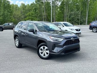 Used 2023 Toyota RAV4 LE FWD video 2