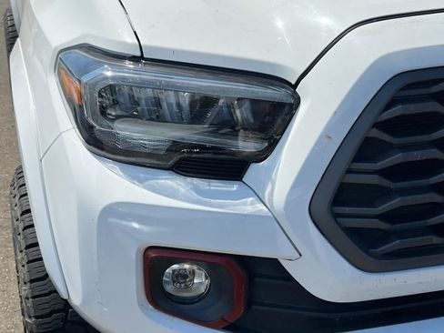 Used 2021 Toyota Tacoma TRD Sport w/ Technology Package AWD/4WD image 14