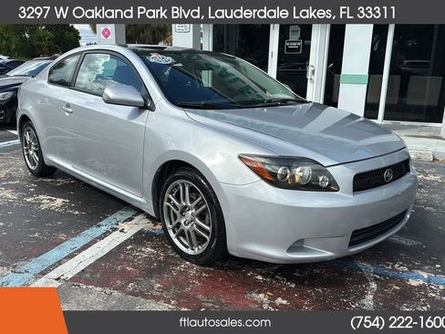 Used 2009 Scion tC image 3