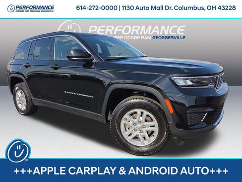 Used 2025 Jeep Grand Cherokee Laredo RWD image 1