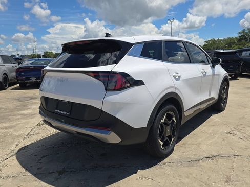 New 2027 Kia Sportage EX FWD image 8