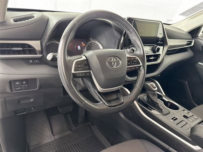 Certified 2024 Toyota Highlander LE