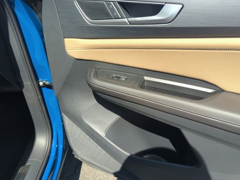 New 2026 Volkswagen Atlas Cross Sport SE image 16