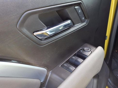 Used 2024 Chevrolet Colorado ZR2 image 13