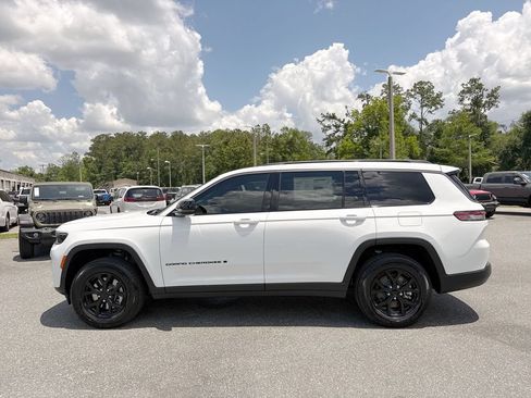 New 2026 Jeep Grand Cherokee L 4WD image 7