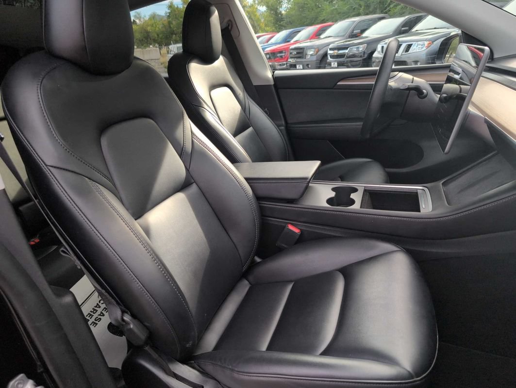 Used 2023 Tesla Model Y Performance AWD/4WD image 18