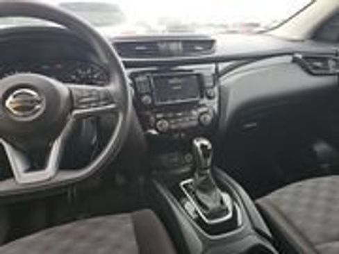 Used 2020 Nissan Rogue Sport SV FWD image 16