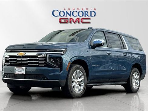 Used 2025 Chevrolet Suburban Premier image 8