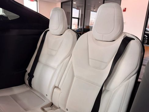 Used 2016 Tesla Model X 75D image 22