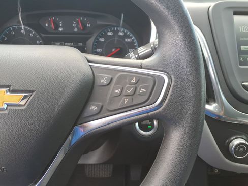 Used 2018 Chevrolet Equinox LS FWD image 10