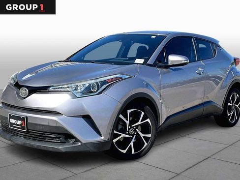 Used 2018 Toyota C-HR XLE image 1