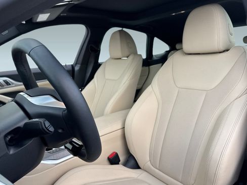 Used 2025 BMW i4 eDrive40 w/ Premium Package image 21