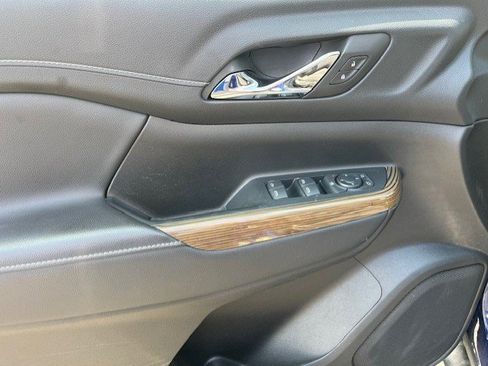 Used 2023 GMC Acadia SLE w/ Elevation Edition image 45