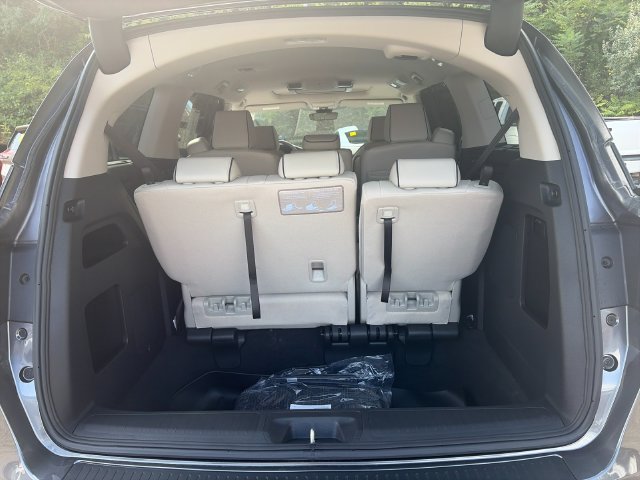 New 2027 Honda Odyssey Touring image 19