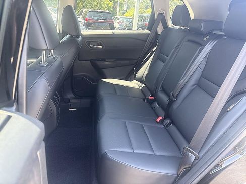 Certified 2026 Nissan Rogue SV w/ SV Premium Package FWD image 18