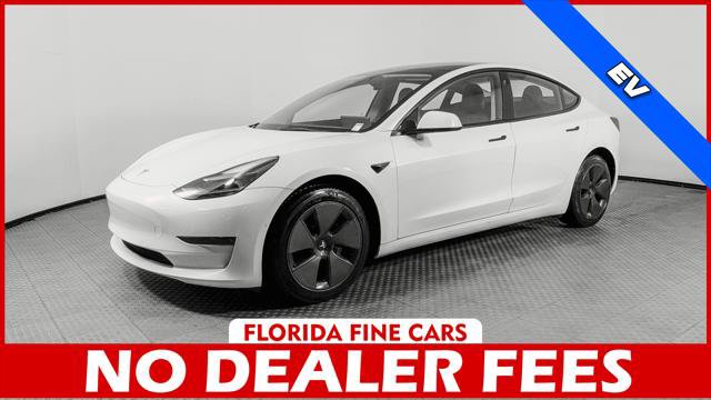 Used 2022 Tesla Model 3 Standard Range RWD image 1