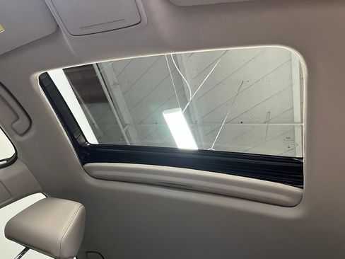 Used 2025 Honda Accord Touring image 10