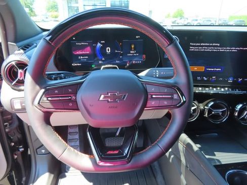 Certified 2026 Chevrolet Blazer EV SS w/ LPO, Blackout Package AWD/4WD image 15