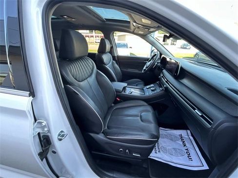 Certified 2023 Hyundai Palisade Limited w/ Cargo Package image 20
