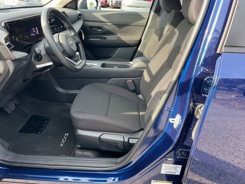 New 2026 Nissan Kicks S image 20