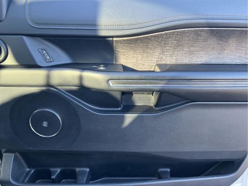 Used 2019 Ford Expedition Limited w/ Equipment Group 301A image 15