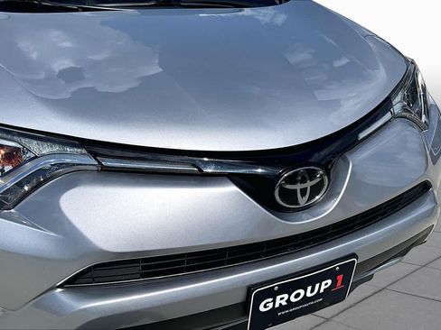 Used 2018 Toyota RAV4 XLE w/ Plus Extra Value Package FWD image 28
