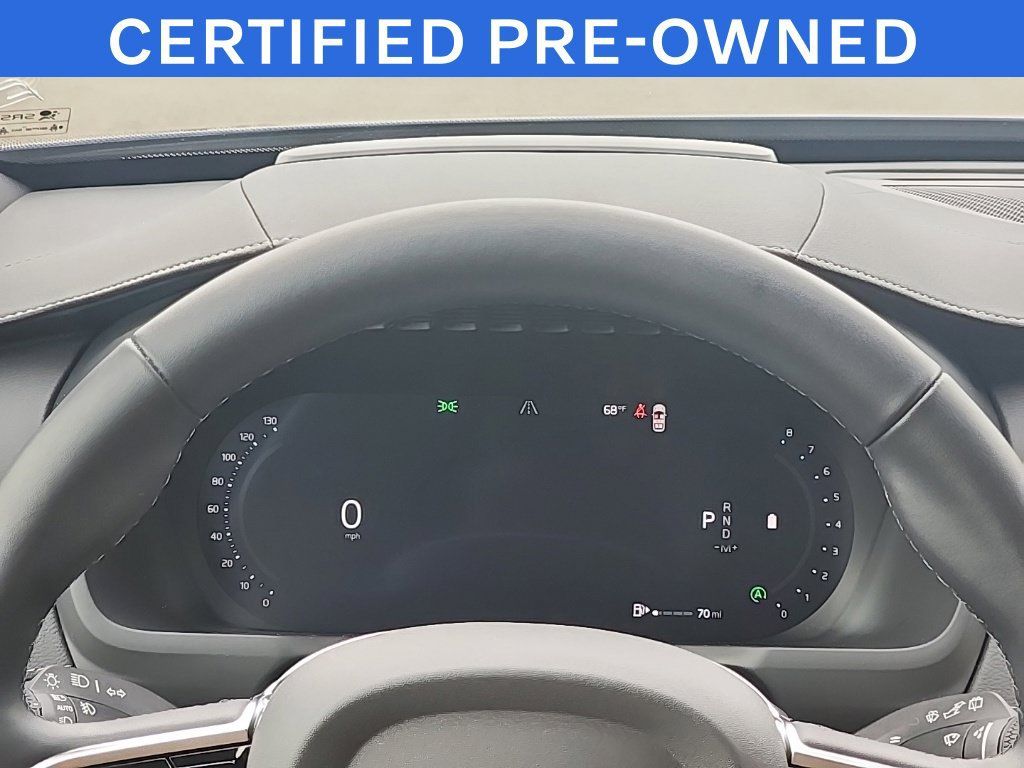 Used 2025 Volvo XC90 B5 Ultra w/ Protection Package Premier AWD/4WD image 27