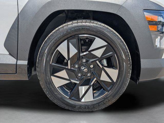 Used 2024 Hyundai Kona SEL FWD image 11