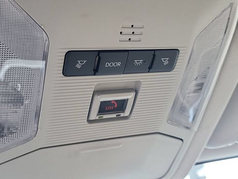 Used 2024 Toyota RAV4 LE AWD/4WD image 34