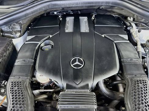Used 2018 Mercedes-Benz GLS 450 4MATIC image 42
