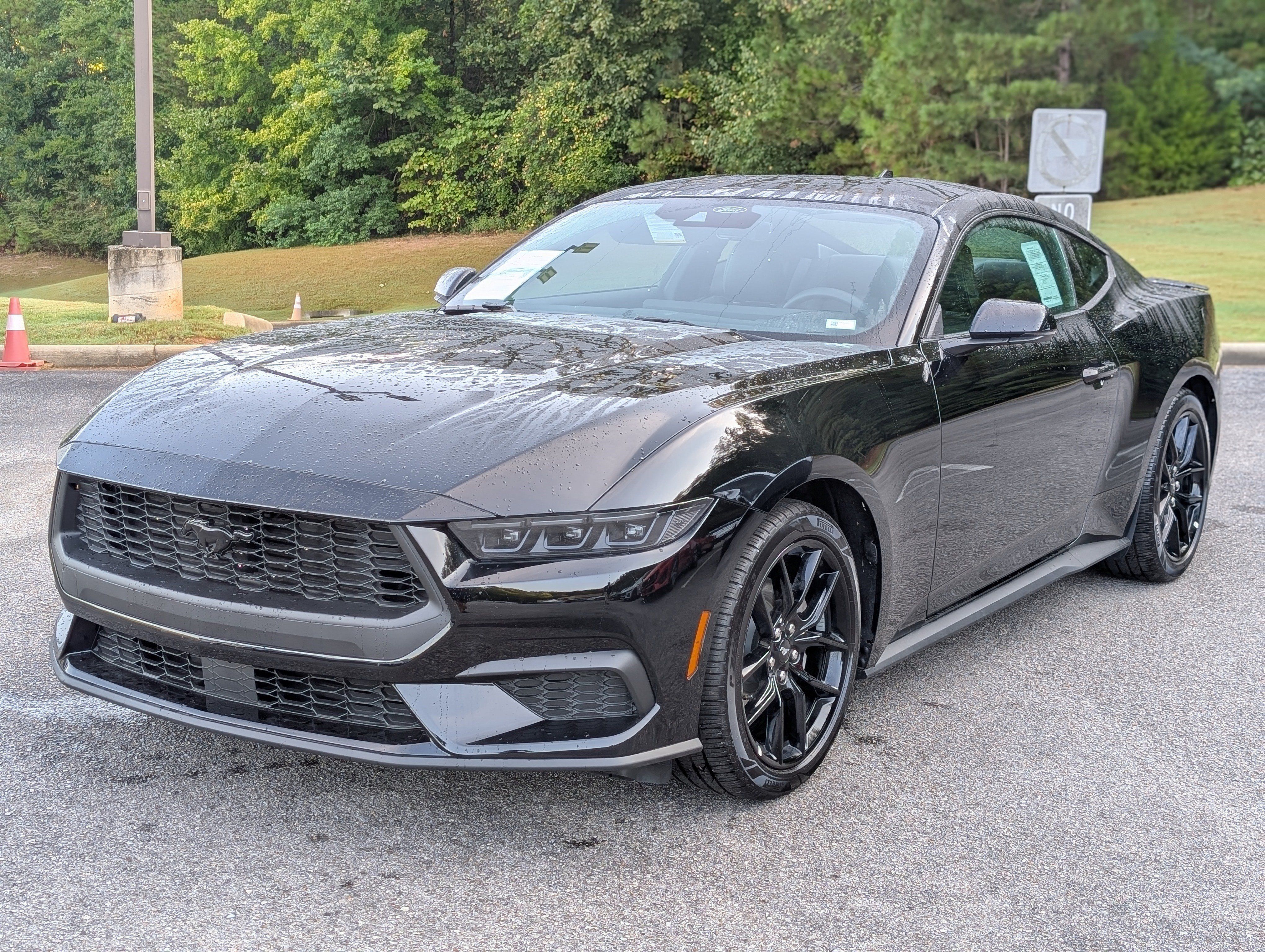 Used 2026 Ford Mustang Premium RWD image 5