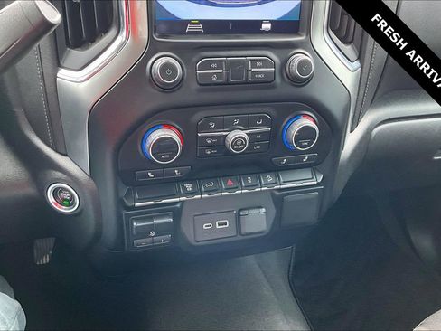 Used 2023 Chevrolet Silverado 2500 LT w/ Convenience Package image 16