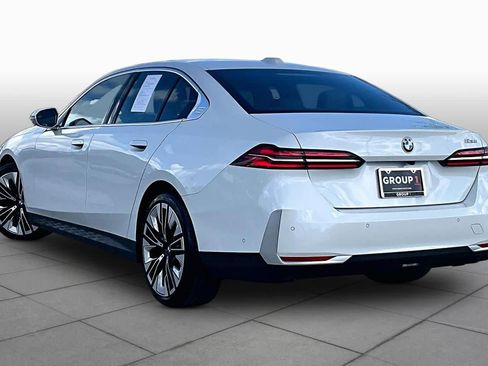 Used 2026 BMW 530i RWD image 11