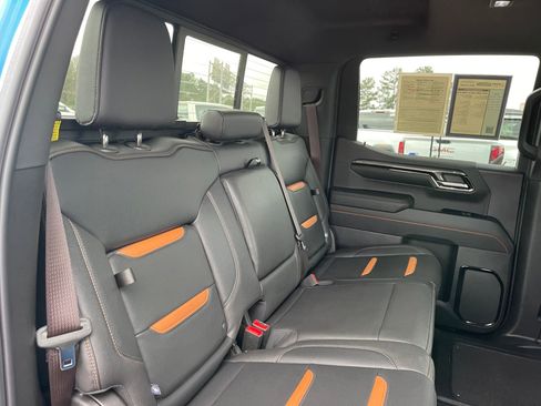 Used 2024 GMC Sierra 1500 AT4 w/ Technology Package image 28