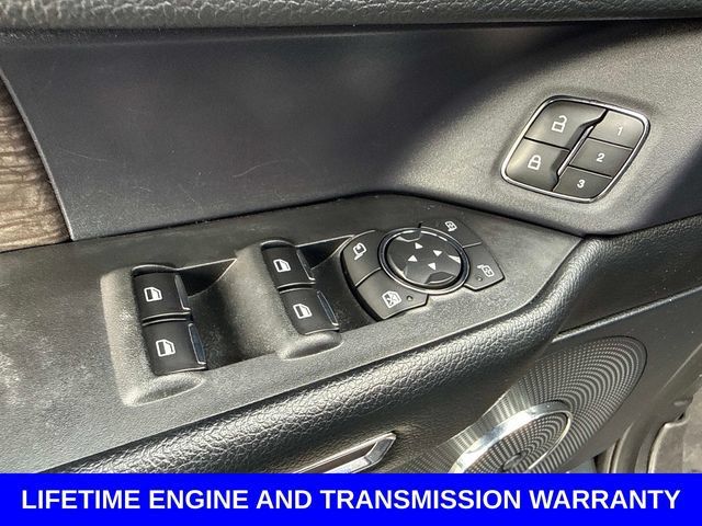 Used 2021 Ford Expedition Limited AWD/4WD image 21