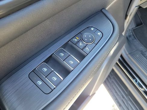 Certified 2025 Nissan Armada SL AWD/4WD image 18